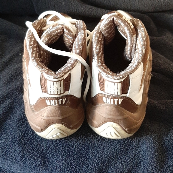 Adidas running shoes - Picture 3 of 4